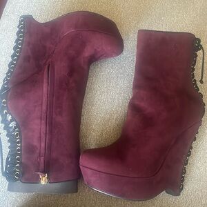 Yves Saint Laurent kosca Suede booties with leather trim